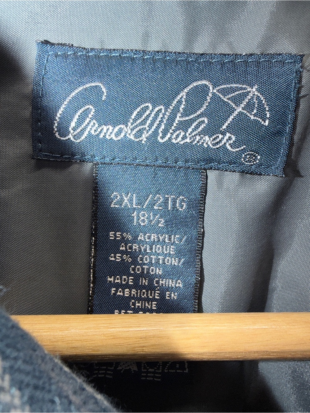 45% Cotton Arnold Palmer Men's Blue Vertical-Stripe Casual Button-Up Shirt 👔 - Picture 4 of 4